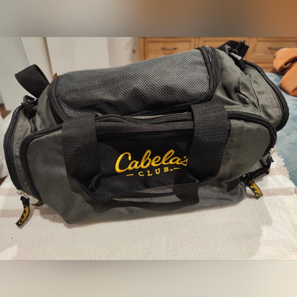 Cabela bag New !